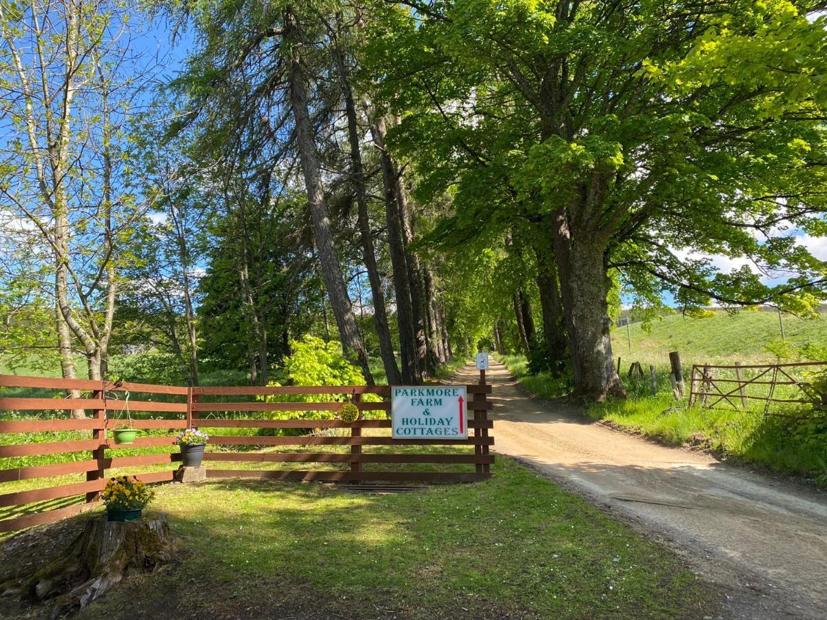 Parkmore Holiday Cottages Dufftown Bagian luar foto