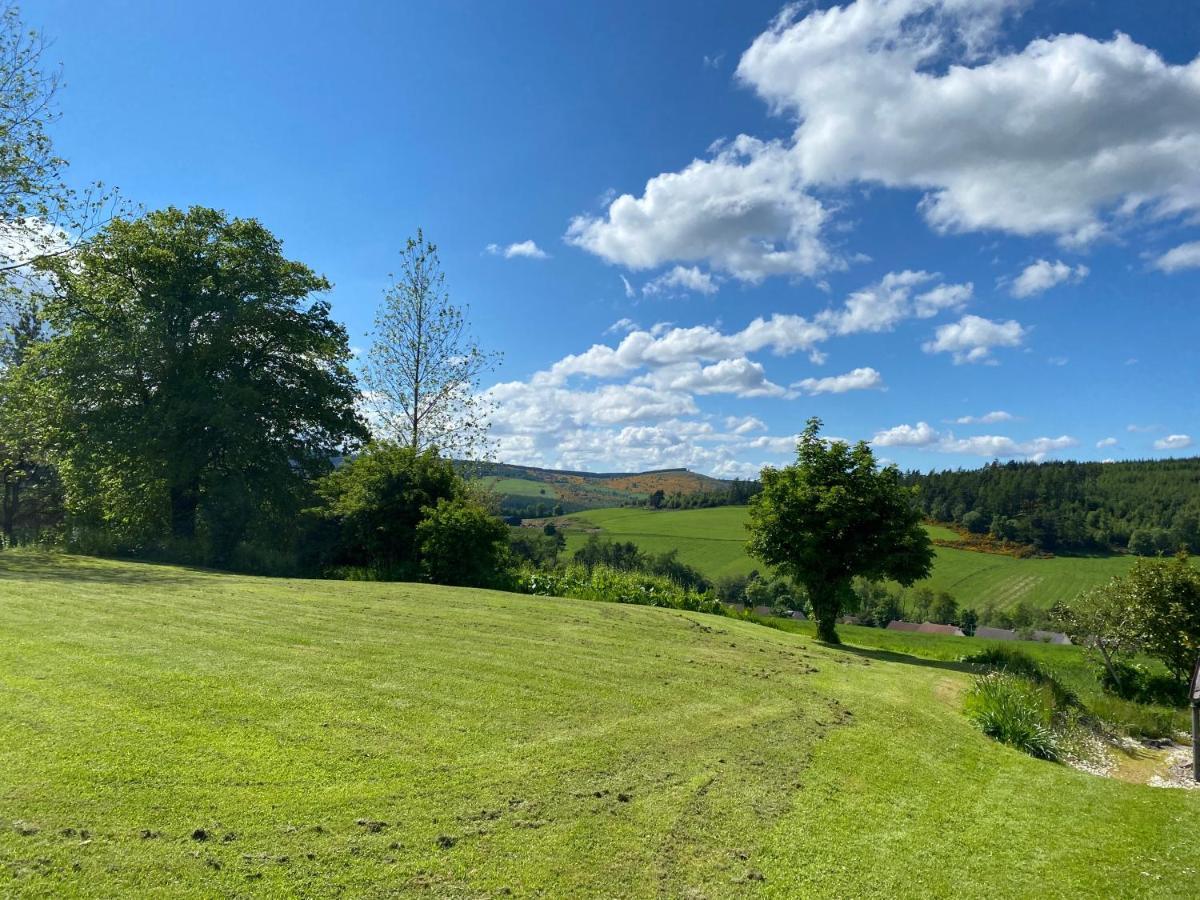 Parkmore Holiday Cottages Dufftown Bagian luar foto